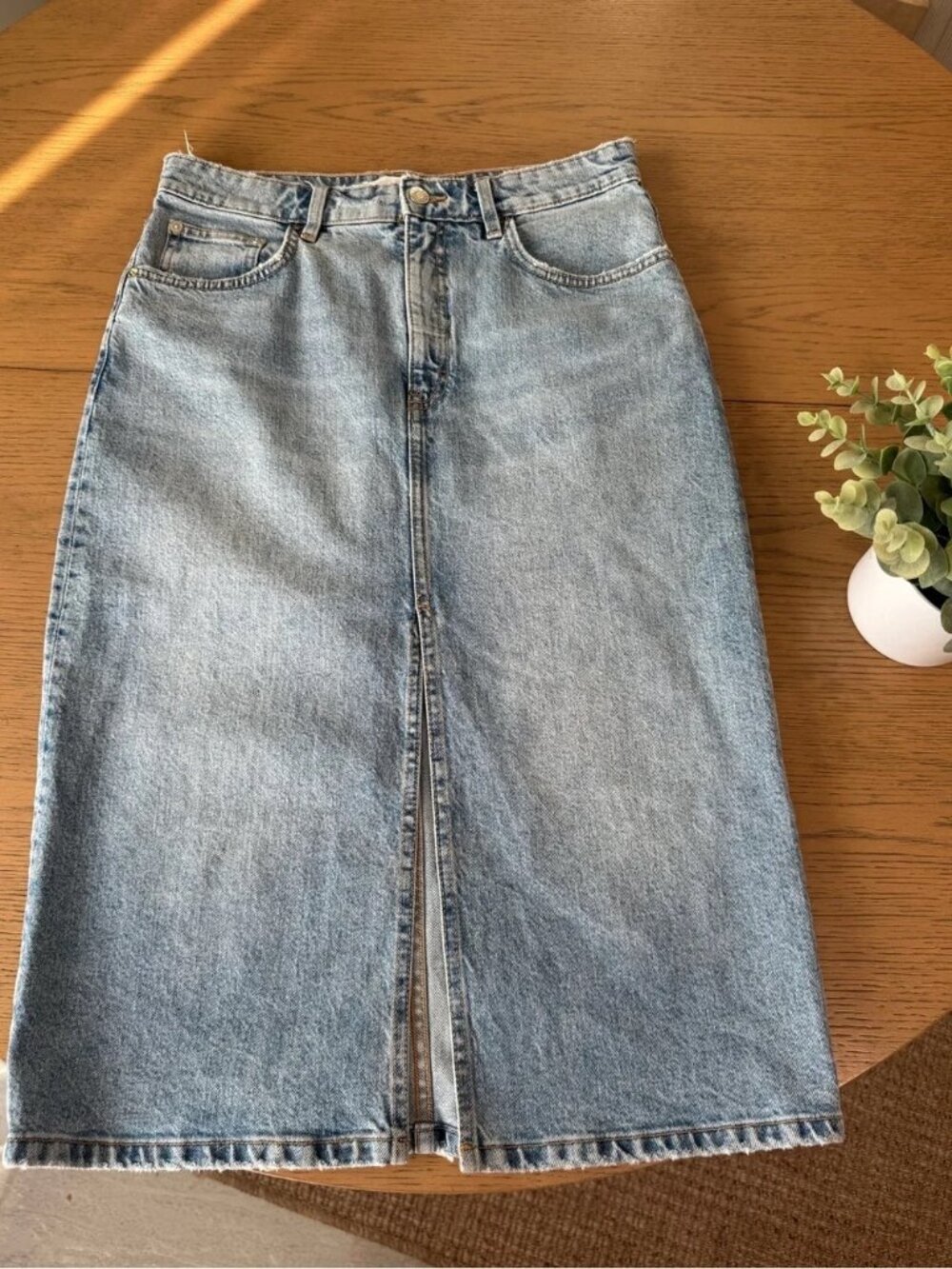 Zara Denim Midi Skirt Size M US 8 Light Wash High Rise Front Slit Jean Skirt